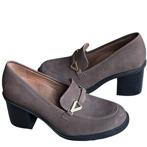 Vionic Womens Tiburon Slip On Heeled Loafer
Leather Brown Size 10